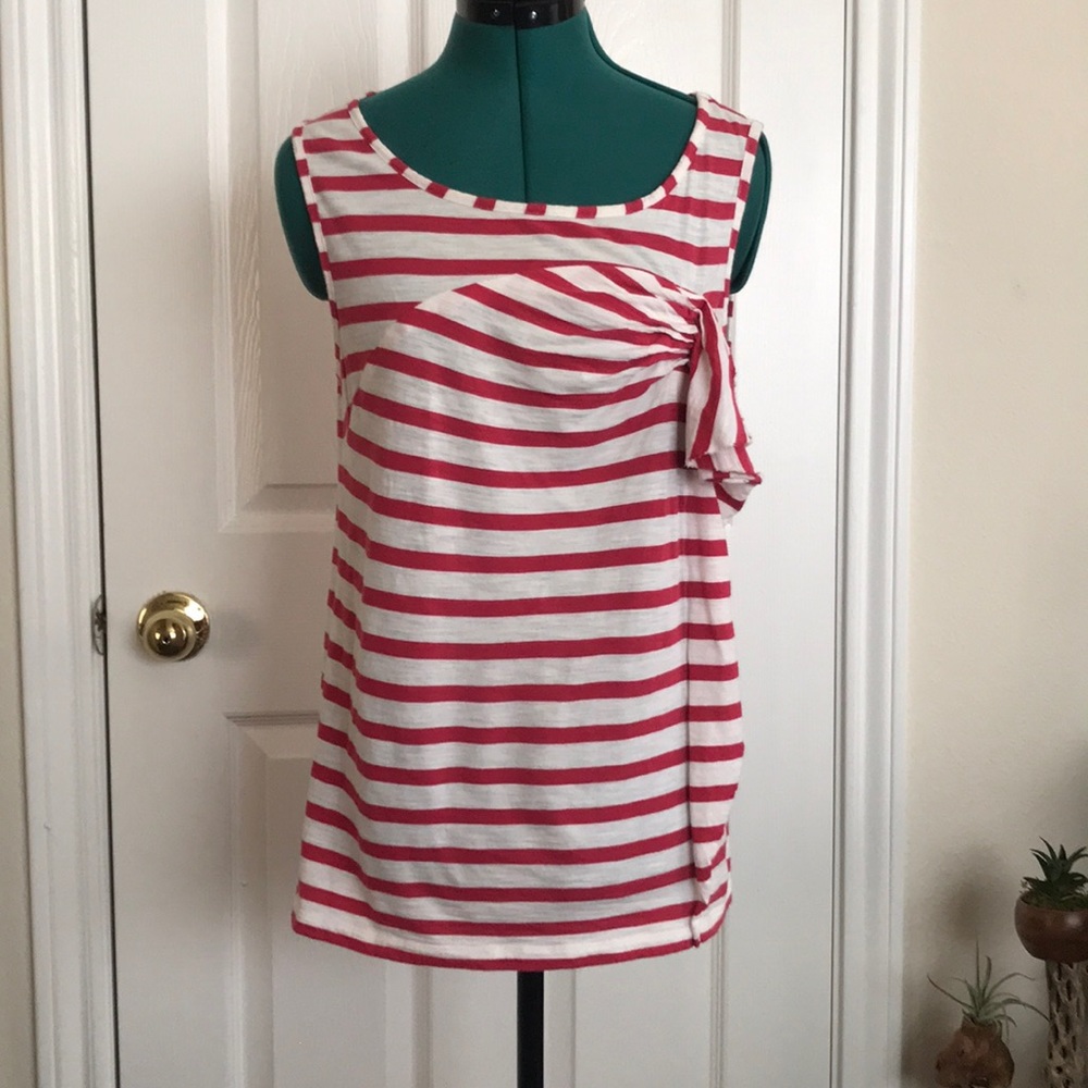 Red and white striped tee